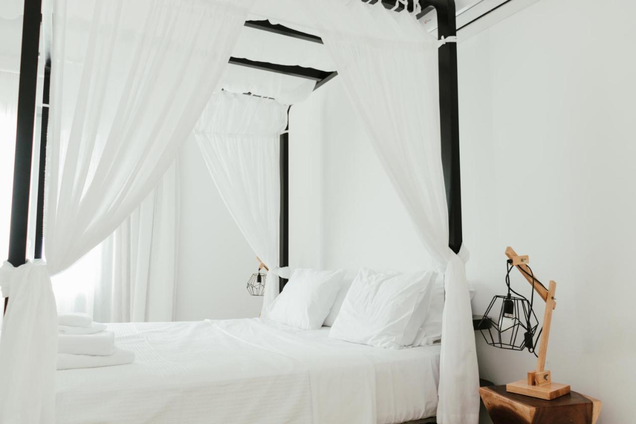 Astro Palace Hotel & Suites Fira  Bagian luar foto